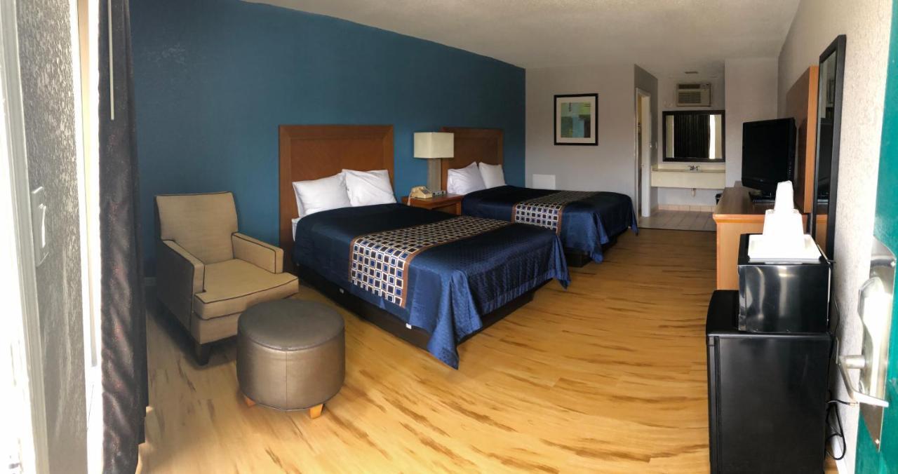 Relax Inn Savannah Exterior foto