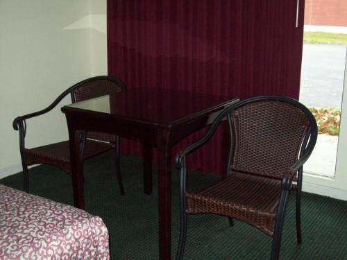 Relax Inn Savannah Exterior foto